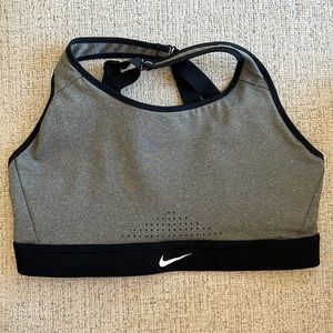 NIKE IMPACT STRAPPY BRA-BLACK